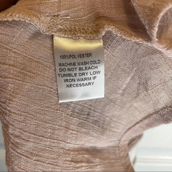 Taupe Tank - Picture 10 of 11